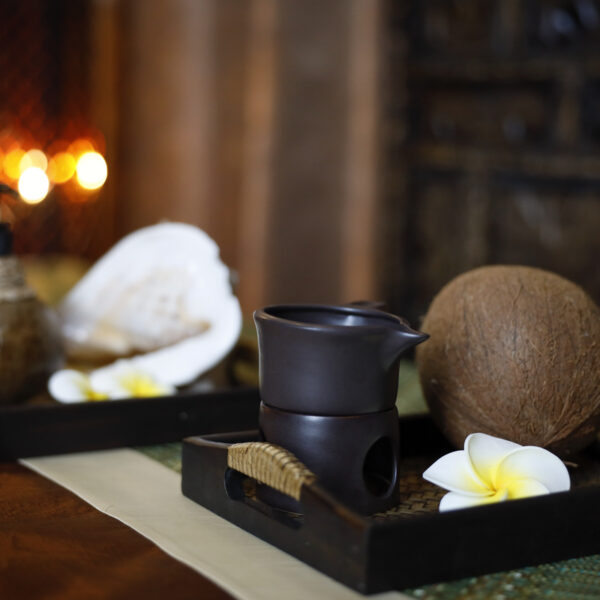 Masaż tajski gorącym olejkiem kokosowym